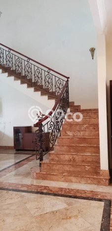 Sewa Rumah Strategis di Pondok Indah LT 350m2 / LB 600m2 Kondisi Bagus Sewa Rumah Strategis di Pondok Indah LT 350m2 / LB 600m2 Kondisi Bagus