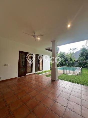 Disewakan Rumah Nyaman di Kemang LT 800m2 / LB 500m2 Siap Huni Disewakan Rumah Nyaman di Kemang LT 800m2 / LB 500m2 Siap Huni