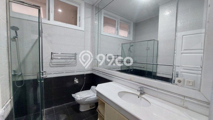 Rumah Luxury Modern Tanpa Renovasi di Pondok Pinang Jakarta Selatan Rumah Luxury Modern Tanpa Renovasi di Pondok Pinang Jakarta Selatan