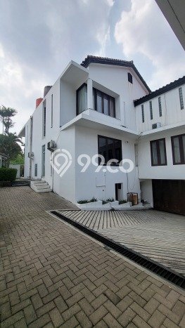 For Sale! Premium House LT 1935m2 Desain Elegan di Pondok Pinang For Sale! Premium House LT 1935m2 Desain Elegan di Pondok Pinang