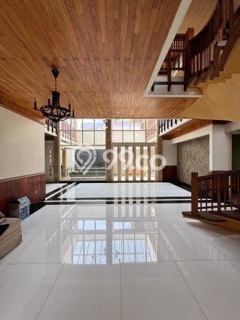 Dijual Rumah Premium dengan Fasilitas Sekitar Komplit di Jatinegara, Jakarta Timur Dijual Rumah Premium dengan Fasilitas Sekitar Komplit di Jatinegara, Jakarta Timur