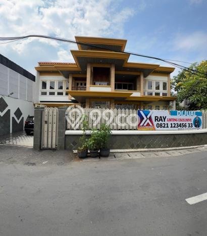 Dijual Rumah Premium dengan Fasilitas Sekitar Komplit di Jatinegara, Jakarta Timur Dijual Rumah Premium dengan Fasilitas Sekitar Komplit di Jatinegara, Jakarta Timur
