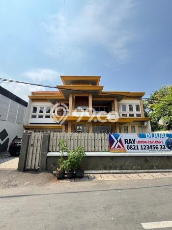 Dijual Rumah Premium dengan Fasilitas Sekitar Komplit di Jatinegara, Jakarta Timur Dijual Rumah Premium dengan Fasilitas Sekitar Komplit di Jatinegara, Jakarta Timur