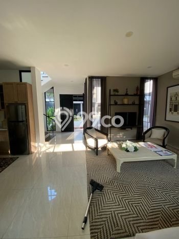 Jual Rumah Luas Megah Dengan View Eksklusif di Kemang, Jakarta Selatan Jual Rumah Luas Megah Dengan View Eksklusif di Kemang, Jakarta Selatan