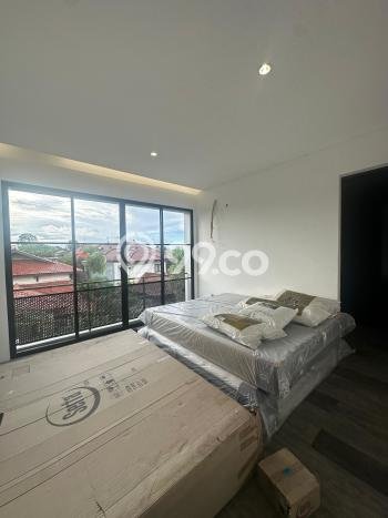 Dijual Rumah Luas Megah Dengan View Cantik di Cipete, Jakarta Selatan Dijual Rumah Luas Megah Dengan View Cantik di Cipete, Jakarta Selatan