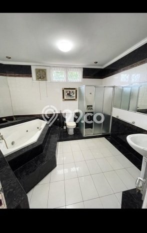 Jual Rumah Mewah Elegan Dengan View Cantik di Cinere, Jakarta Selatan Jual Rumah Mewah Elegan Dengan View Cantik di Cinere, Jakarta Selatan