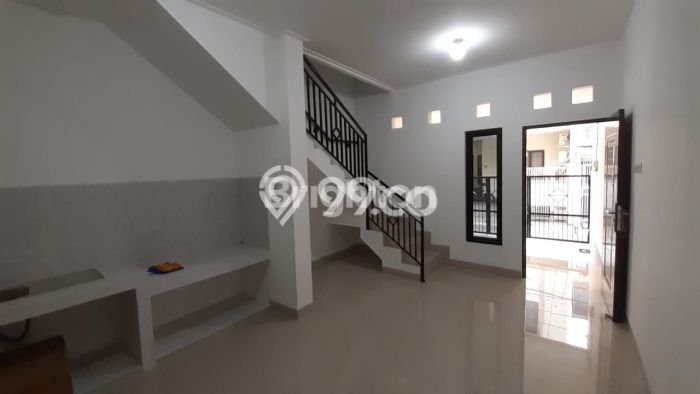 Dijual Rumah Eksklusif 4 KT di Tanjung Duren, Jakarta Barat Dijual Rumah Eksklusif 4 KT di Tanjung Duren, Jakarta Barat