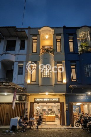 Ruko bagus disewakan di Blimbing Malang dengan LB 229m2 harga sewa terbaik Ruko bagus disewakan di Blimbing Malang dengan LB 229m2 harga sewa terbaik