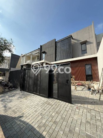 Rumah Mewah LB 240m2 Siap Huni Desain Elegan di Araya, Malang Rumah Mewah LB 240m2 Siap Huni Desain Elegan di Araya, Malang