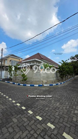 For Sale! Premium House LT 300m2 Desain Modern di Araya For Sale! Premium House LT 300m2 Desain Modern di Araya