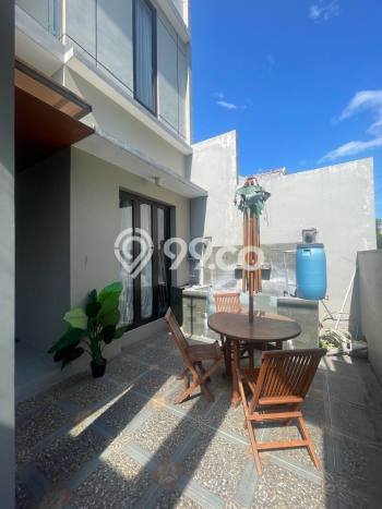 For Sale! Premium House LT 210m2 Desain Elegan di Araya For Sale! Premium House LT 210m2 Desain Elegan di Araya