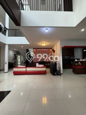 Ready to Use! Premium House LT 420m2 Desain Elegan di Araya Ready to Use! Premium House LT 420m2 Desain Elegan di Araya