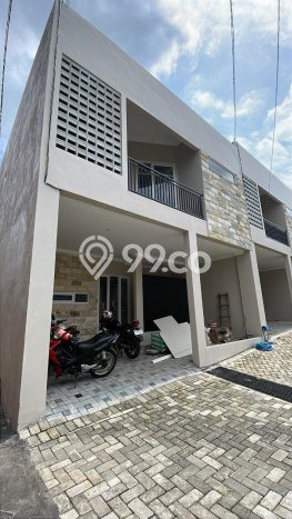 Dijual Cepat Rumah Favorit Siap Huni LB 160m2 di Lowokwaru, Malang Dijual Cepat Rumah Favorit Siap Huni LB 160m2 di Lowokwaru, Malang