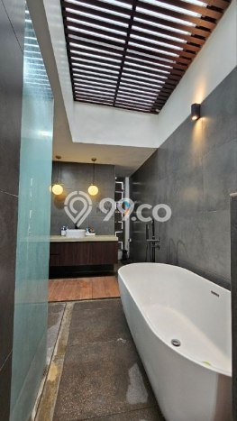 For Sale Rumah Mewah Exclusive di Klojen, Malang For Sale Rumah Mewah Exclusive di Klojen, Malang