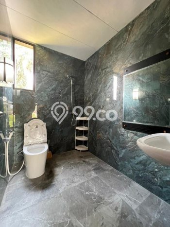Siap Huni Rumah Mewah 4 Kamar di Batu Dekat ke Mana Saja Siap Huni Rumah Mewah 4 Kamar di Batu Dekat ke Mana Saja