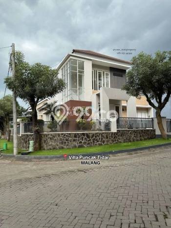 Rumah Sewa Malang LT 340m2 LB 225m2 Area Villa Puncak Tidar Rumah Sewa Malang LT 340m2 LB 225m2 Area Villa Puncak Tidar