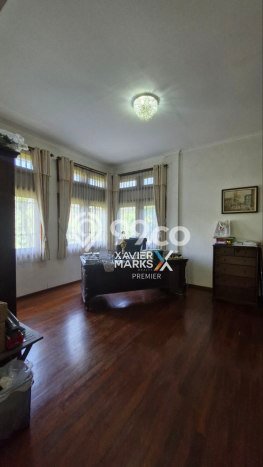 Hunian Mewah LB 1510m2 Siap Pakai Desain Elegan di Tidar, Malang Hunian Mewah LB 1510m2 Siap Pakai Desain Elegan di Tidar, Malang