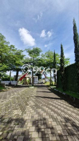 Rumah Strategis Modern Lb 100m2 di Kedungkandang, Malang Rumah Strategis Modern Lb 100m2 di Kedungkandang, Malang