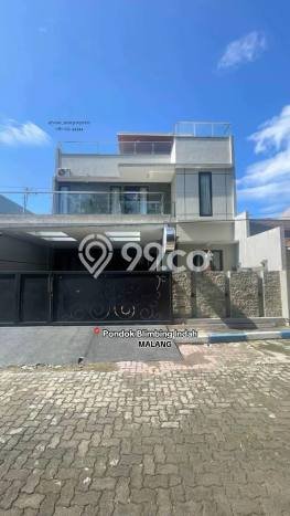 For Sale! Premium House LT 210m2 Desain Elegan di Araya For Sale! Premium House LT 210m2 Desain Elegan di Araya