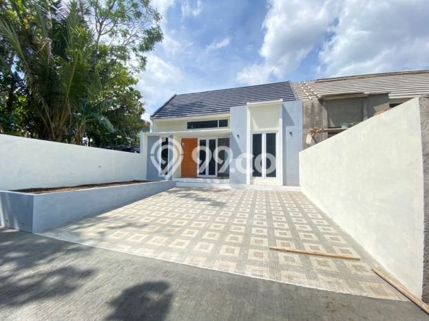 Jual Rumah Harga Miring Sleman Punya 2 KT & LT 114m2 Jual Rumah Harga Miring Sleman Punya 2 KT & LT 114m2