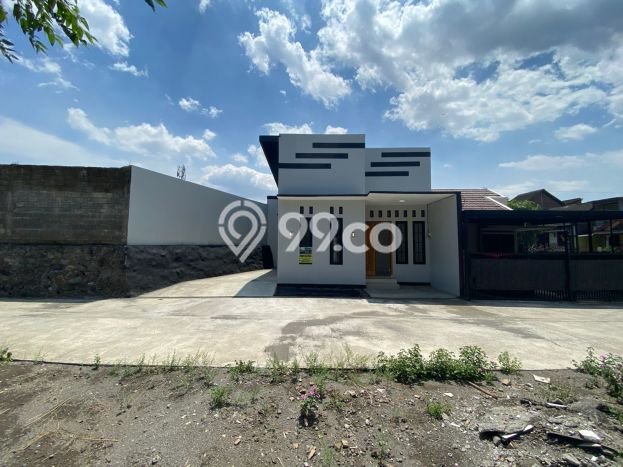 Jual Rumah Minimalis Bagus Punya 3 KT di Depok Sleman SHM Jual Rumah Minimalis Bagus Punya 3 KT di Depok Sleman SHM