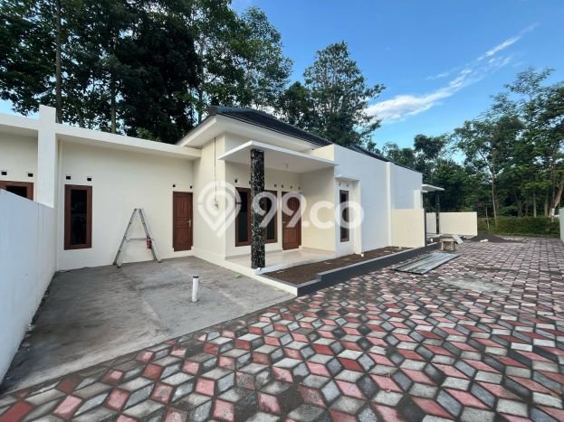 Jual Rumah Strategis Bagus Punya 3 KT di Mlati Sleman SHM Jual Rumah Strategis Bagus Punya 3 KT di Mlati Sleman SHM
