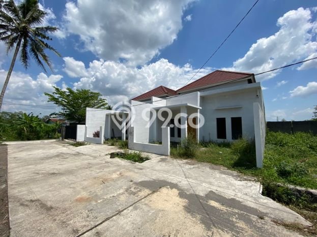 Jual Rumah Strategis Bagus Punya 3 KT di Ngemplak Sleman SHM Jual Rumah Strategis Bagus Punya 3 KT di Ngemplak Sleman SHM