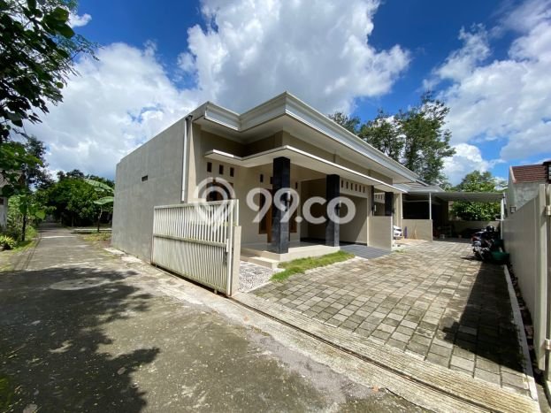 Rumah Modern Minimalis 3 Kamar Bisa Langsung Pindah di Kalasan Rumah Modern Minimalis 3 Kamar Bisa Langsung Pindah di Kalasan