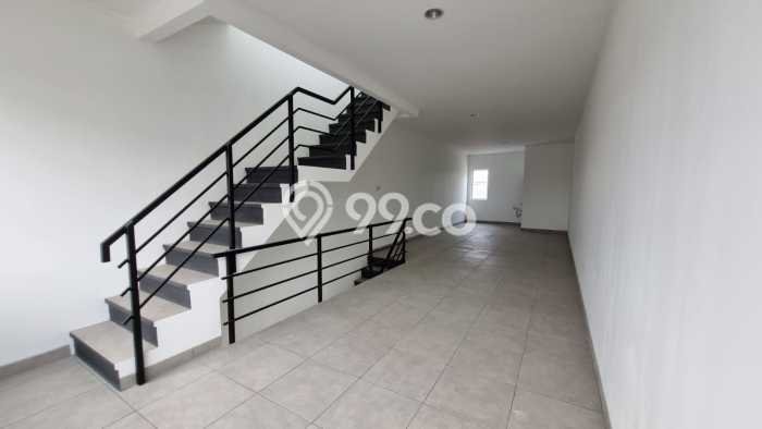 Unit Ruko Dijual di Jakarta Barat LT 63m2 & LB 189m2 Unit Ruko Dijual di Jakarta Barat LT 63m2 & LB 189m2