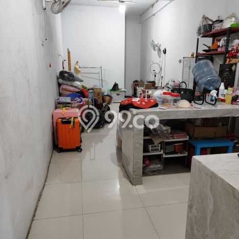 Ruko Dijual di Jakarta Barat LT 152m2 & LB 394m2 Lokasi Terbaik! Ruko Dijual di Jakarta Barat LT 152m2 & LB 394m2 Lokasi Terbaik!