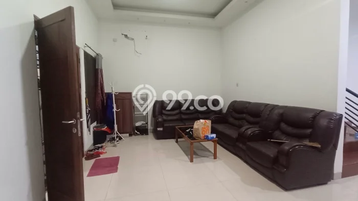Disewakan Rumah Harga Terjangkau di Taman Ratu Jakarta Barat dengan 6 KT Disewakan Rumah Harga Terjangkau di Taman Ratu Jakarta Barat dengan 6 KT