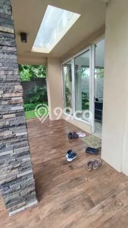 Jual Rumah Mewah Megah Dengan View Cantik di Duri Kepa, Jakarta Barat Jual Rumah Mewah Megah Dengan View Cantik di Duri Kepa, Jakarta Barat