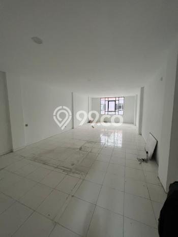 Unit Ruko Dijual di Jakarta Pusat LT 72m2 & LB 252m2 Unit Ruko Dijual di Jakarta Pusat LT 72m2 & LB 252m2