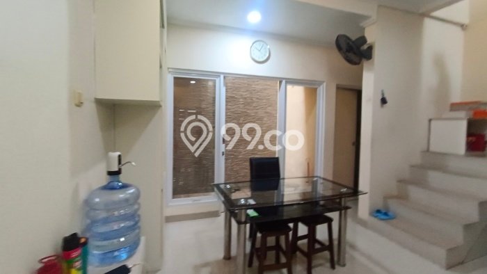 Rumah Luas Asri 2 KT Siap Huni di Tanjung Duren Jakarta Barat Rumah Luas Asri 2 KT Siap Huni di Tanjung Duren Jakarta Barat