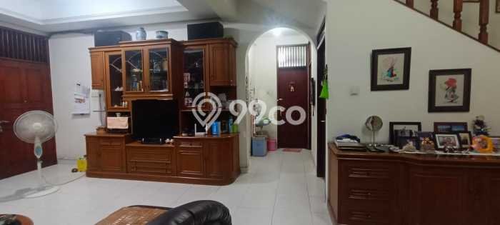 Rumah Luxury Modern Tanpa Renovasi di Puri Indah Jakarta Barat Rumah Luxury Modern Tanpa Renovasi di Puri Indah Jakarta Barat