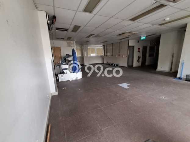 Unit Kantor Dijual di Jakarta Barat LT 300m2 & LB 626m2 Unit Kantor Dijual di Jakarta Barat LT 300m2 & LB 626m2