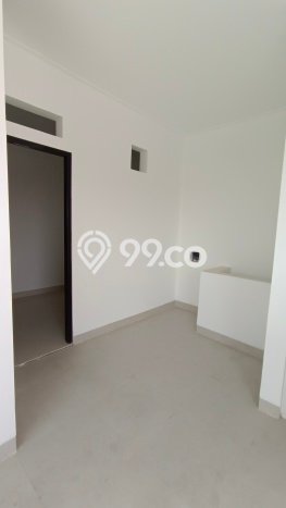 Dijual Cepat Rumah Strategis LT 65m2 LB 165m2 di Jakarta Barat Cocok untuk Hunian Dijual Cepat Rumah Strategis LT 65m2 LB 165m2 di Jakarta Barat Cocok untuk Hunian
