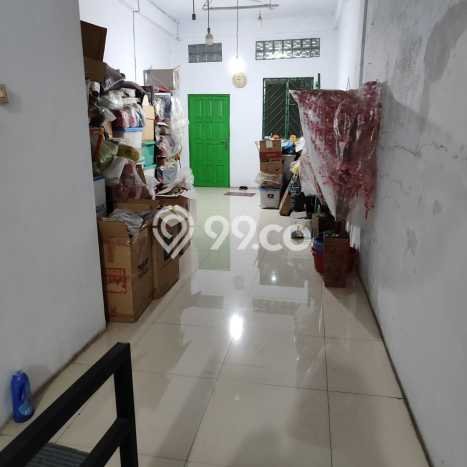 Ruko Dijual di Jakarta Barat LT 152m2 & LB 394m2 Lokasi Terbaik! Ruko Dijual di Jakarta Barat LT 152m2 & LB 394m2 Lokasi Terbaik!