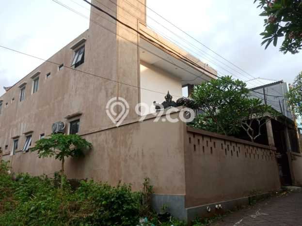 Unit Komersial Dijual di Badung LT 300m2 & LB 250m2 Unit Komersial Dijual di Badung LT 300m2 & LB 250m2