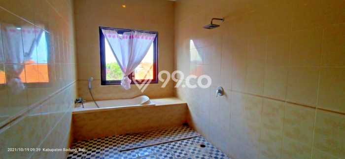 Hunian Mewah LB 200m2 Siap Huni Desain Elegan di Kerobokan, Badung Hunian Mewah LB 200m2 Siap Huni Desain Elegan di Kerobokan, Badung