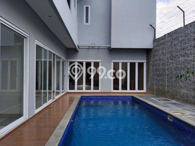 AREA PREMIUM! Vila Kawasan , Ukuran 221m2m², Pemandangan Menarik di area AREA PREMIUM! Vila Kawasan , Ukuran 221m2m², Pemandangan Menarik di area