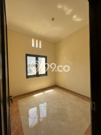 Dijual Rumah Eksklusif 2 KT di Waru, Surabaya Dijual Rumah Eksklusif 2 KT di Waru, Surabaya