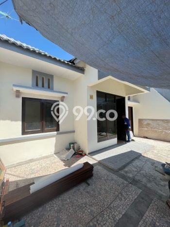 Dijual Rumah Eksklusif 2 KT di Waru, Surabaya Dijual Rumah Eksklusif 2 KT di Waru, Surabaya