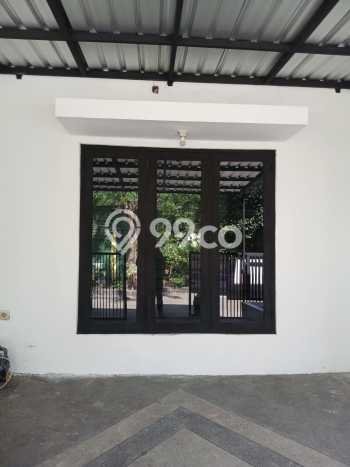 Lokasi strategis! Rumah siap huni disewakan di Wiyung LB 101m2 Lokasi strategis! Rumah siap huni disewakan di Wiyung LB 101m2