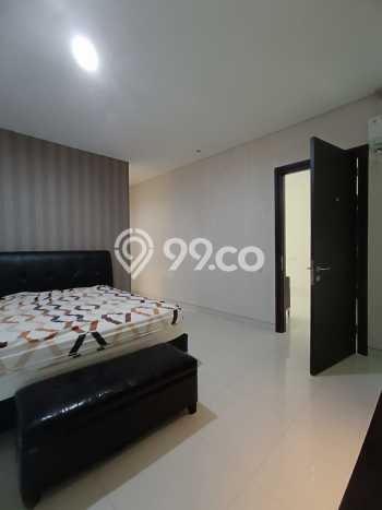 Lokasi terbaik! Rumah siap pakai dikontrakkan di Wiyung LB 380m2 Lokasi terbaik! Rumah siap pakai dikontrakkan di Wiyung LB 380m2