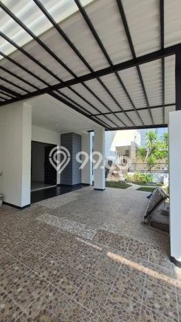 Disewakan segera rumah minimalis strategis 5 Kamar di Wiyung, Surabaya Disewakan segera rumah minimalis strategis 5 Kamar di Wiyung, Surabaya