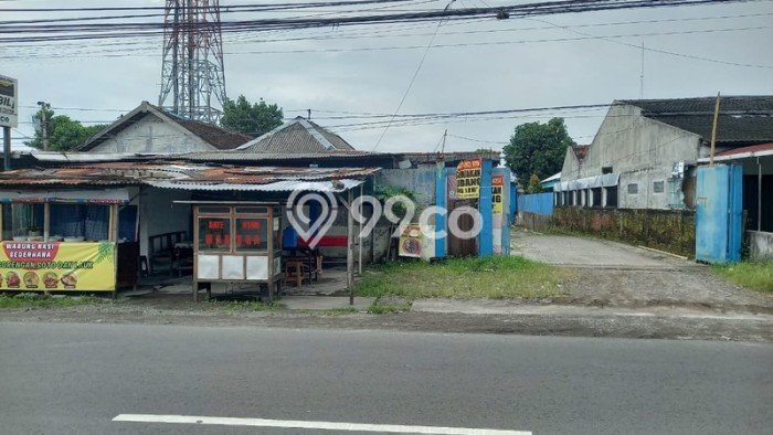 Gudang Disewa di Banguntapan, Bantul, LT 1811m2 / LB 1650m2 Gudang Disewa di Banguntapan, Bantul, LT 1811m2 / LB 1650m2