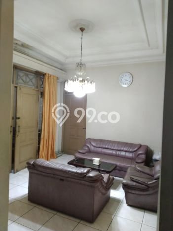 Rumah 6 KT 4 KM Newly Built di Lokasi Prestisius , Bandung Rumah 6 KT 4 KM Newly Built di Lokasi Prestisius , Bandung