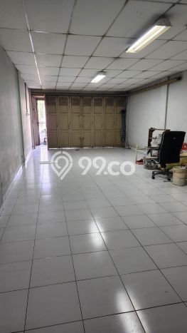 HARGA SPESIAL! Rumah di , Akses ke Fasilitas, 2 KM, LT 100m2m² Bangunan 216m2m² HARGA SPESIAL! Rumah di , Akses ke Fasilitas, 2 KM, LT 100m2m² Bangunan 216m2m²