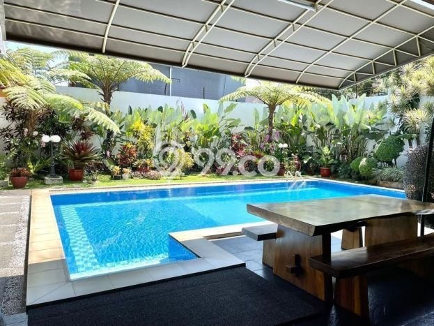 FEATURED! Rumah Asri di , Luas 880m2m² Bangunan 500m2m² FEATURED! Rumah Asri di , Luas 880m2m² Bangunan 500m2m²